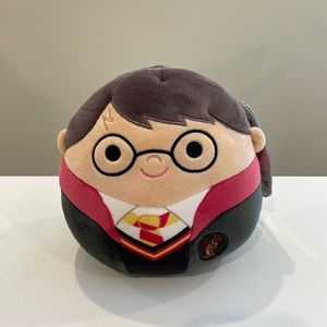 NWT 6.5” Harry Potter Squishmallow